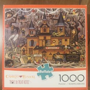 Trick or Treat Hotel 1000 piece puzzle